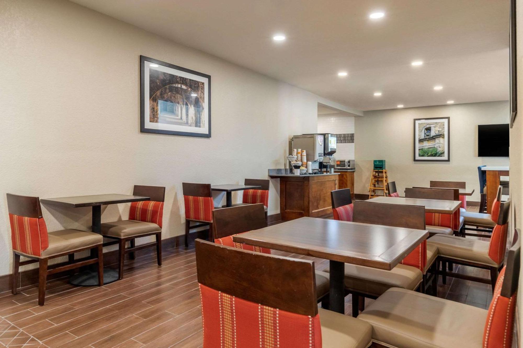 Comfort Suites San Antonio Airport North מראה חיצוני תמונה